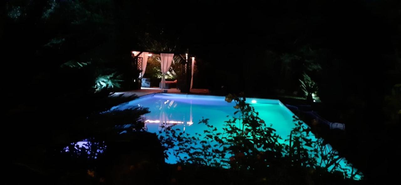 Villa Con Piscina Канале-Монтерано Екстер'єр фото